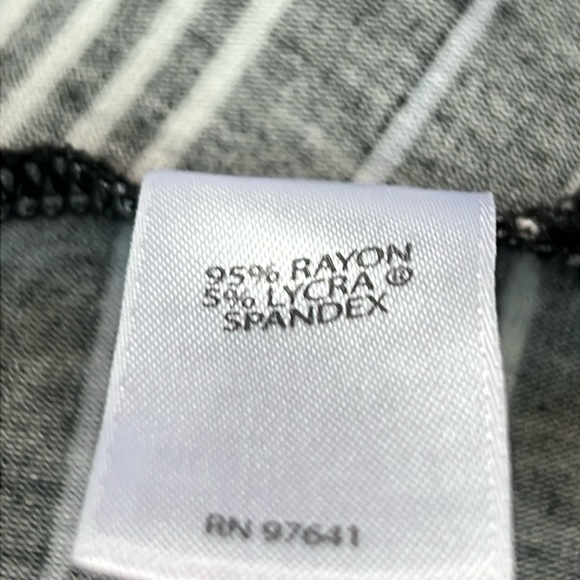 J. Jill Wearever 3/4 Sleeve Tee / Top Sz XL Black Stripe Rayon/Spandex Knit EUC - Picture 7 of 10